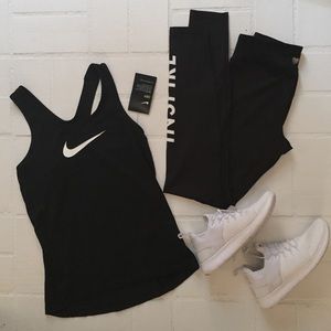NEW NIKE PRO SMALL BLACK TOP WITH TAG